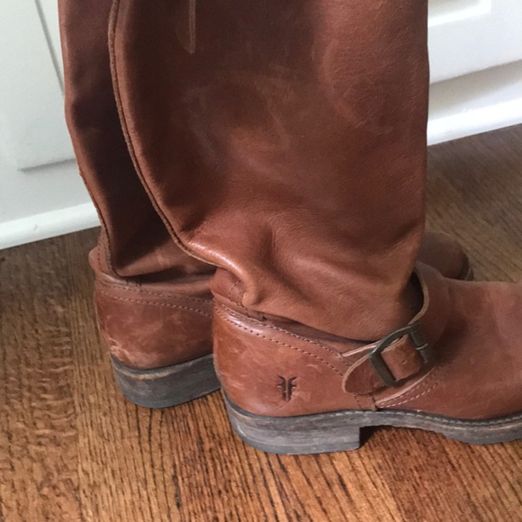 Frye boots 8 - Picture 2 of 5